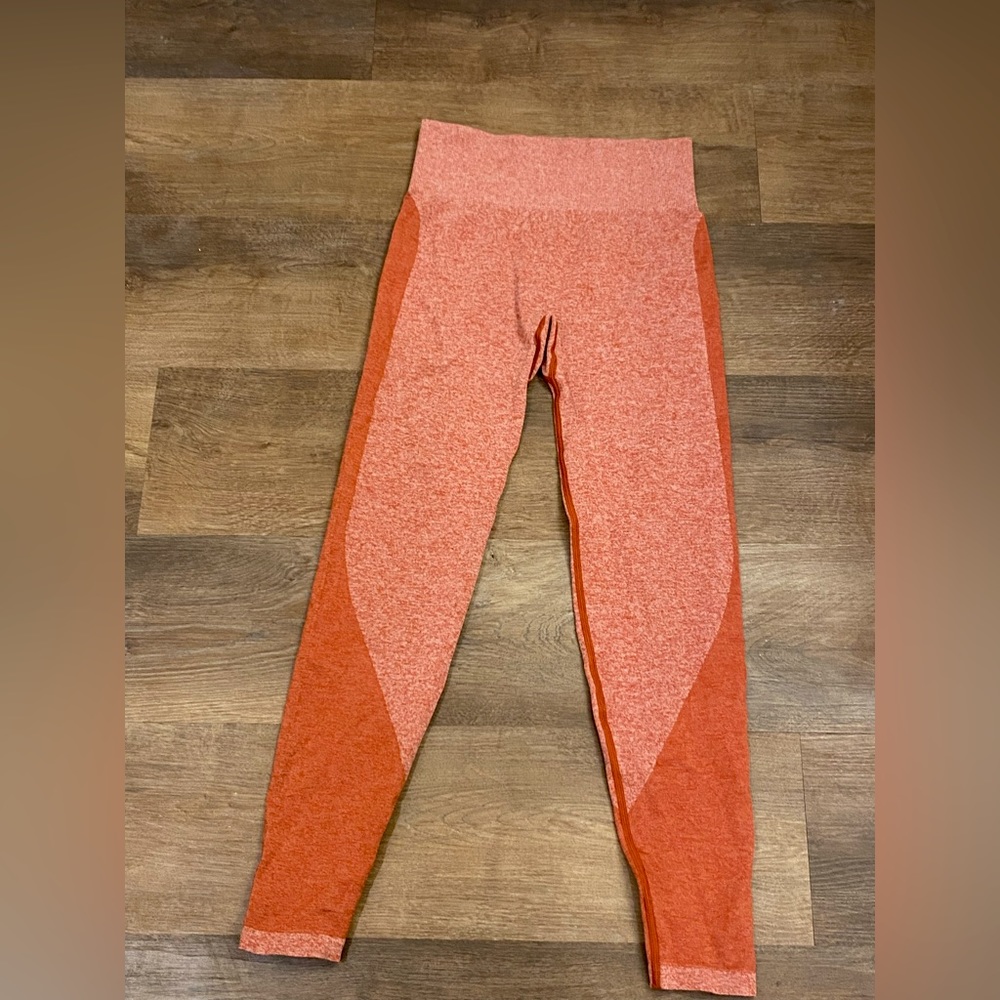 PINK VICTORIA’S SECRET Best butt seamless high waisted leggings size small NWOT